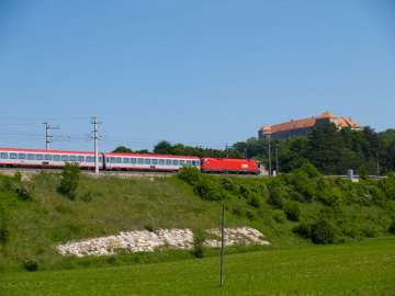 A to B - Austrian Federal Railways InterCity Train