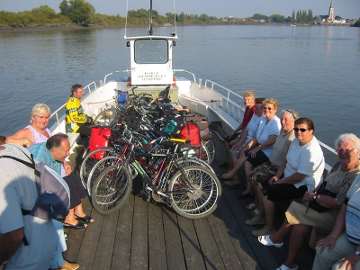 Europe by bike, Belgium - Maas ferry